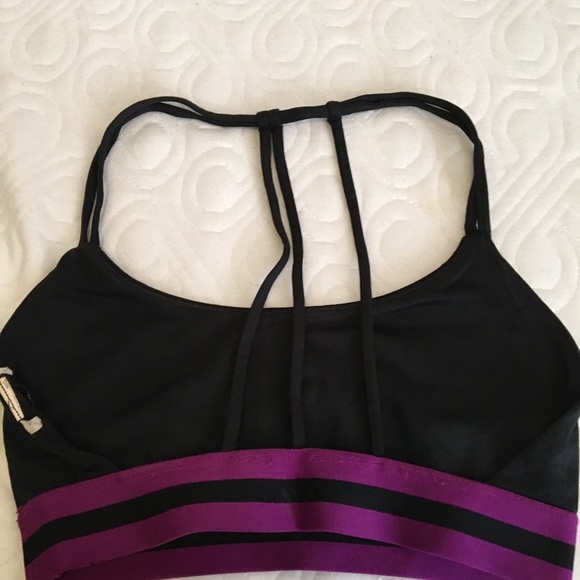 Workout bra - Picture 1 of 2